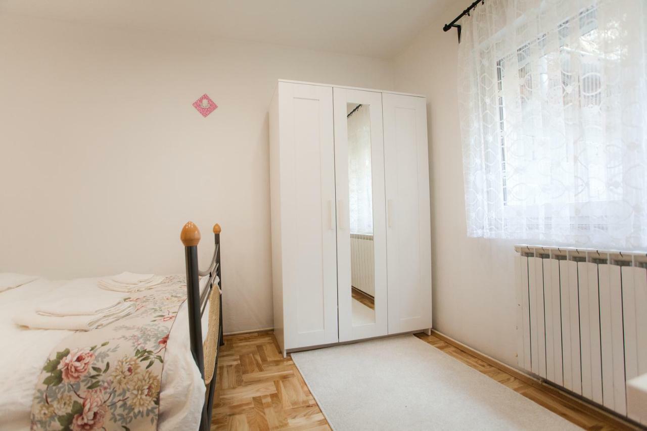 Apartman Sara Zagreb Exterior foto